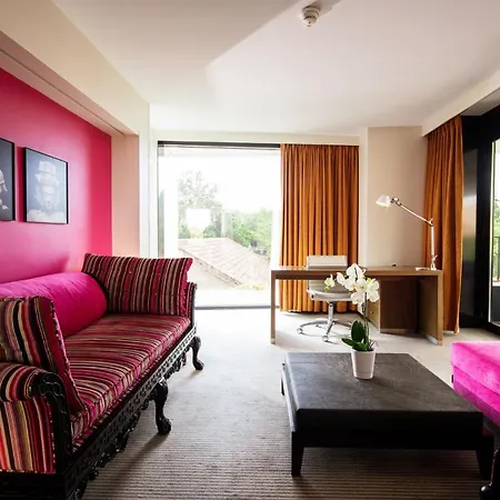 Radisson Blu Hotel, Szálloda