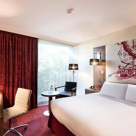 Szálloda Radisson Blu Hotel, 4*